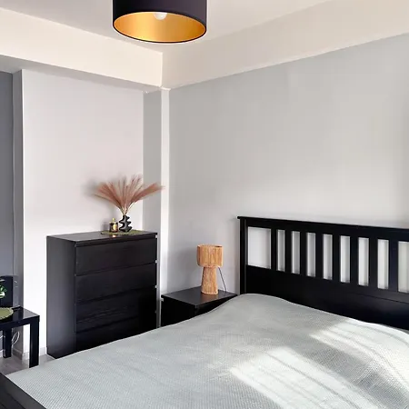 Apartment Lovely Near The Center *